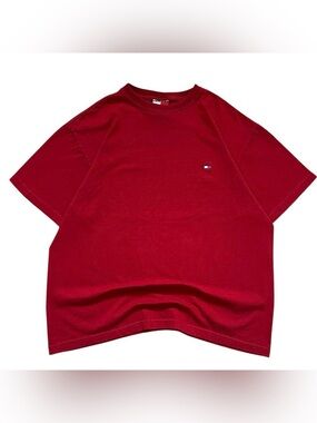 2000s red Tommy Hilfiger t-shirt